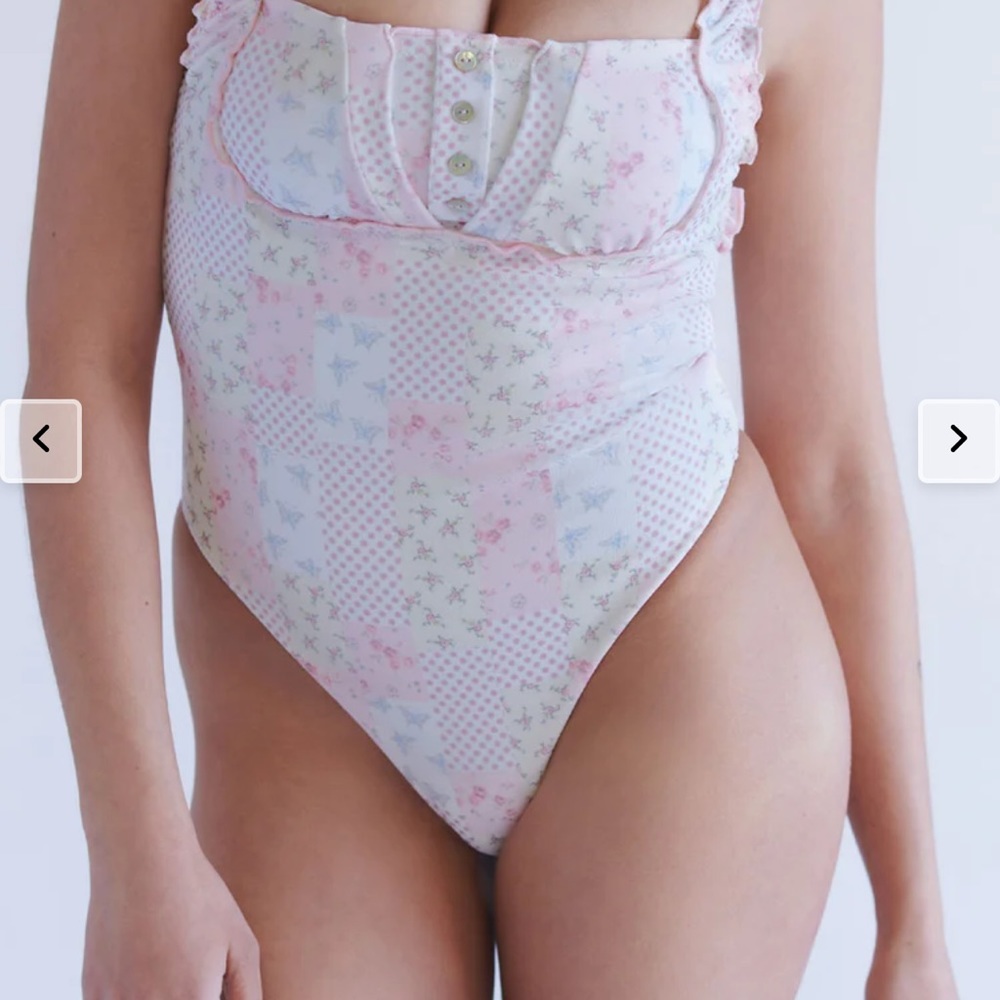 Frankies bikini sydney sweeney ruffle one piece verona
